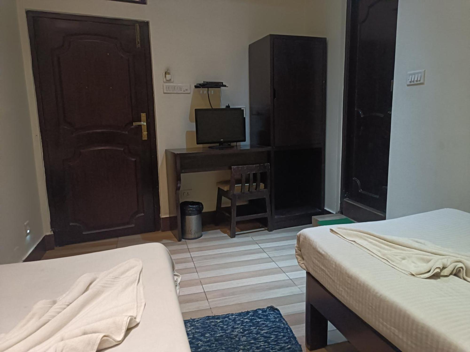 Hotel Serene Шиллонг Экстерьер фото