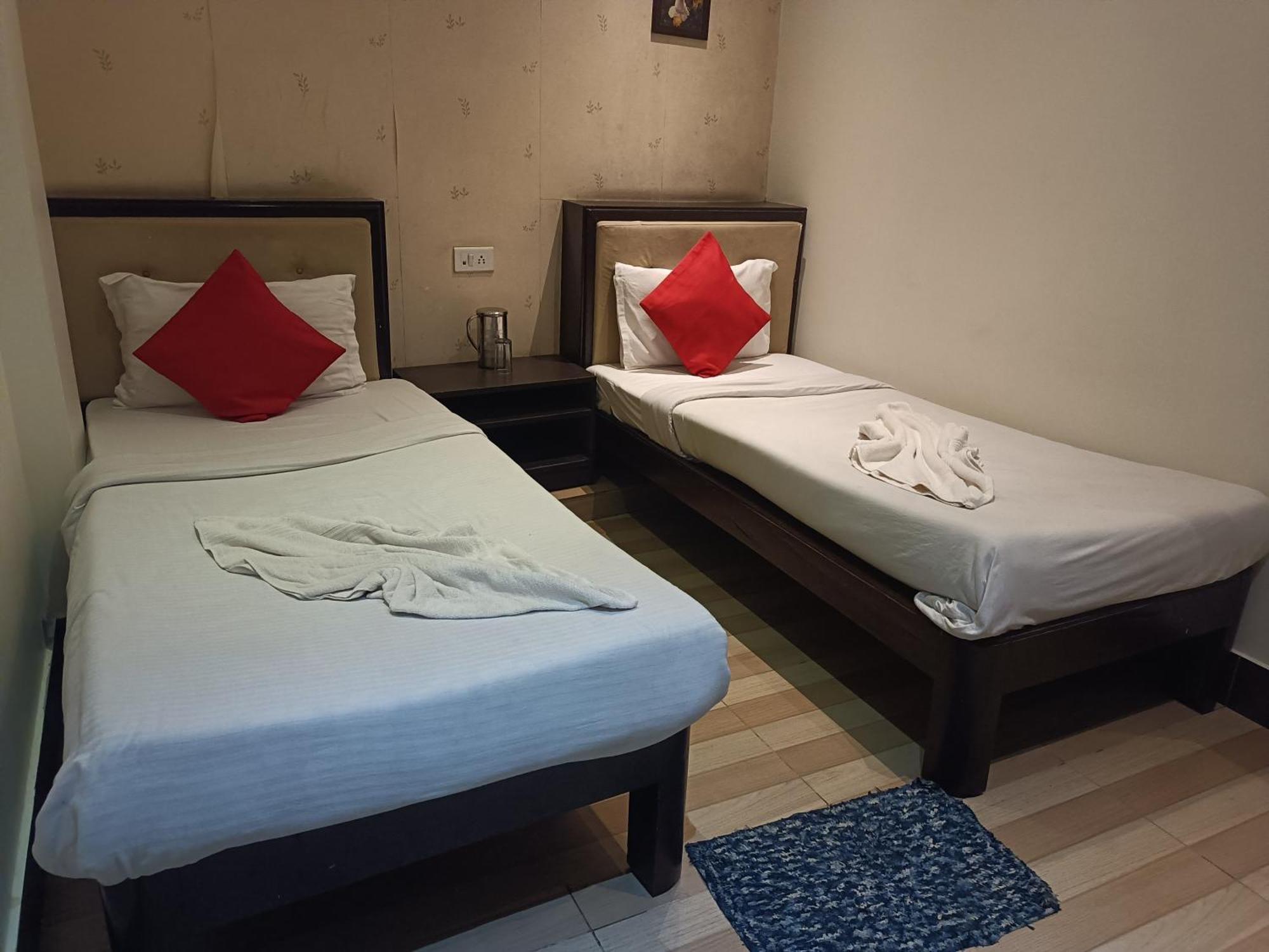Hotel Serene Шиллонг Экстерьер фото